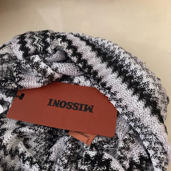 NEW NWT Missoni Black & White Turban